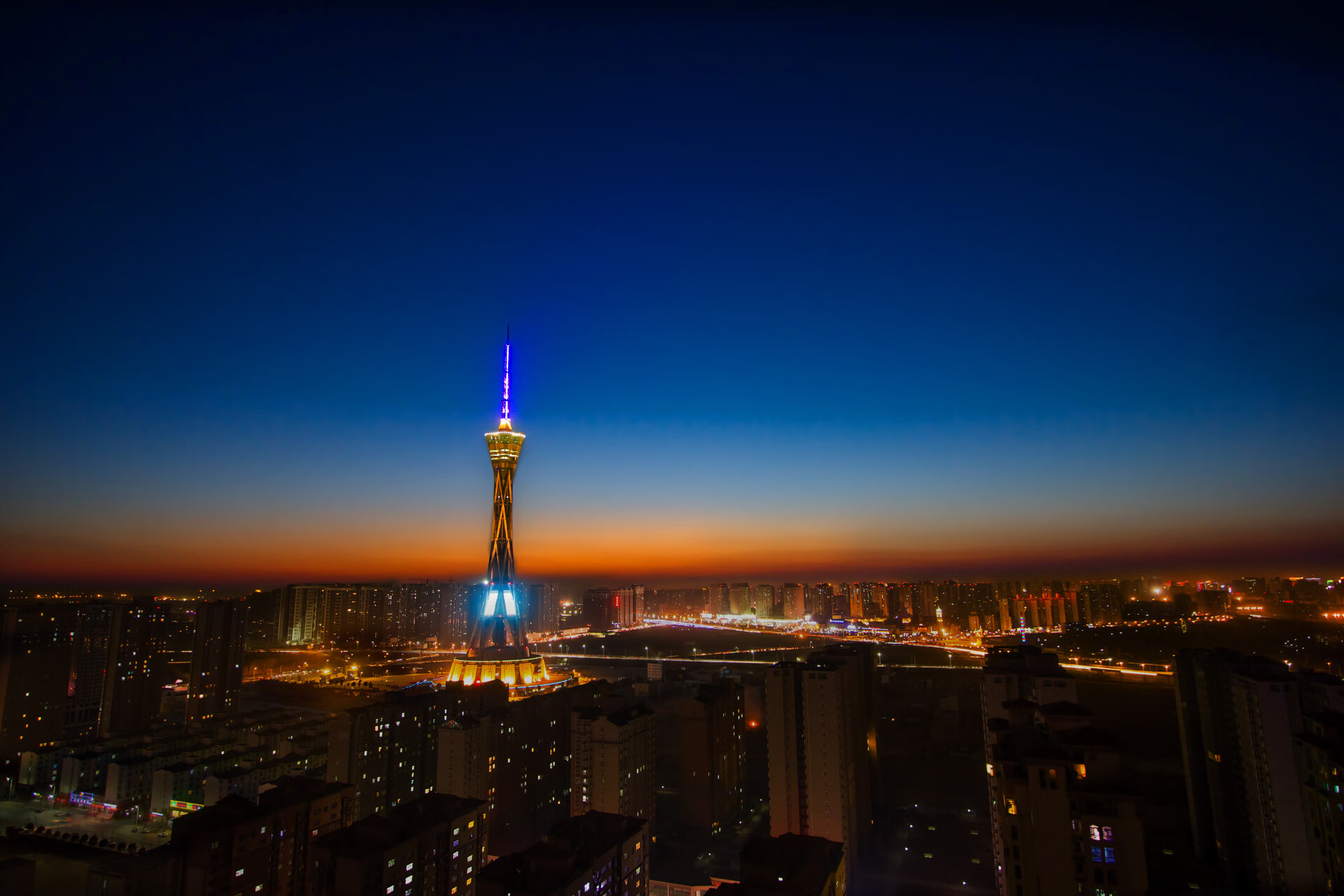 星空官网-凯尔特人火力全开主场屠杀灰熊,凯尔特人对灰熊聚胜顽球汇