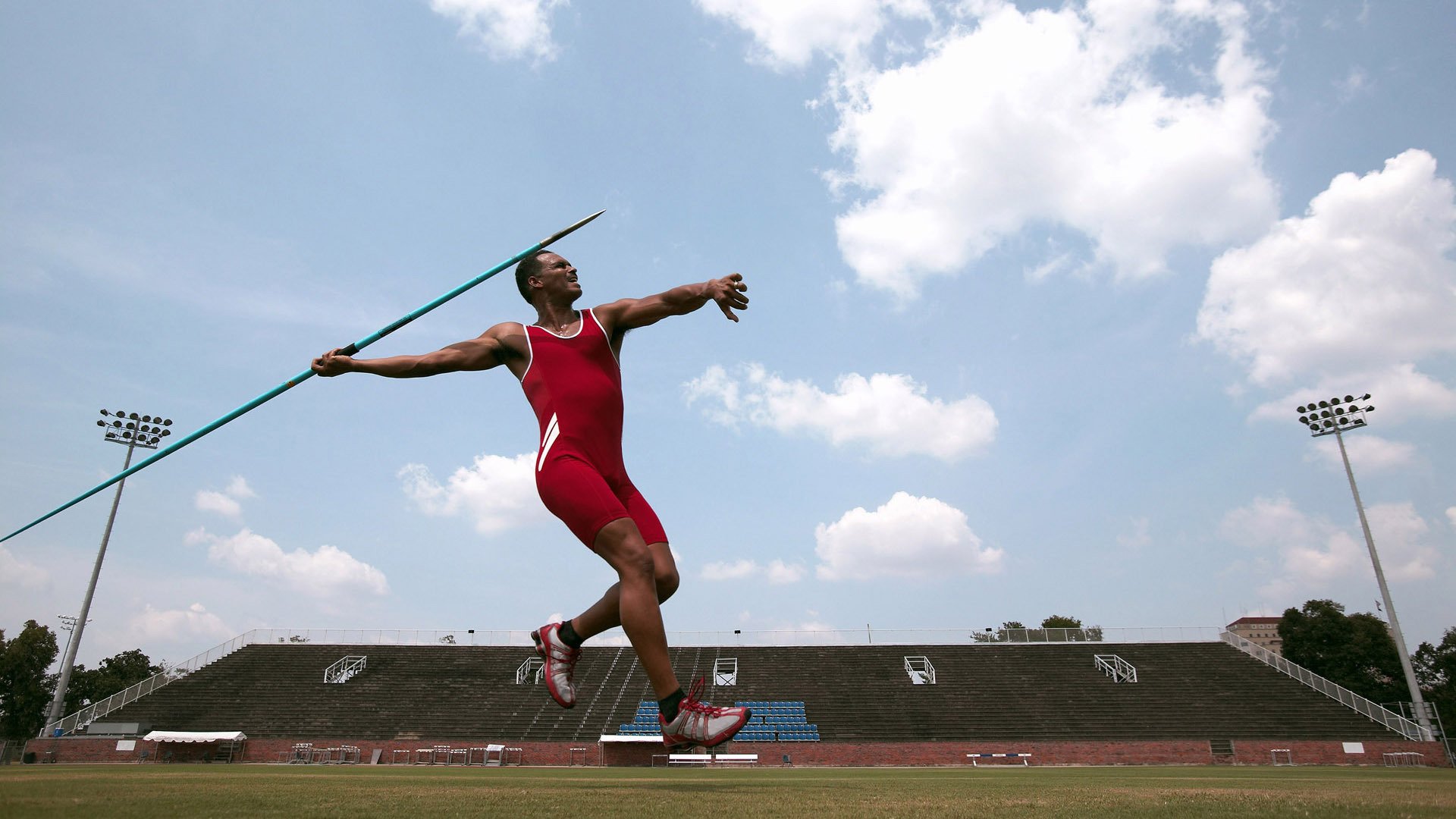 星空app官网下载-车队混战：谁能在下一站突围？，车队混战_谁能在下一站突围中